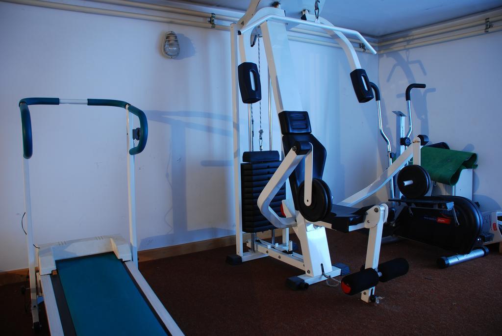 סראייבו Hotel Imzit Dobrinja מראה חיצוני תמונה