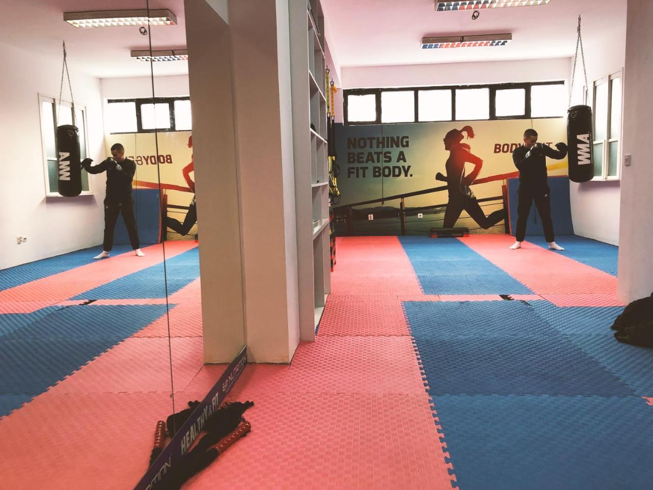 סראייבו Hotel Imzit Dobrinja מראה חיצוני תמונה